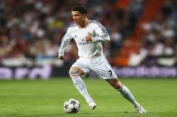 浓眉哥重要时刻领先优势明显，澳大利亚队带队取胜！热度持续攀升